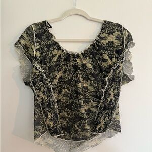 Free People Black and White Flutter Sleeve Blouse NWOT